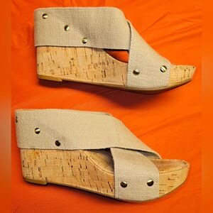 Lucky Brand Miller Linen Strap w/Metal Detail & Cork Styled Wedge sz6.5 E.U.C.